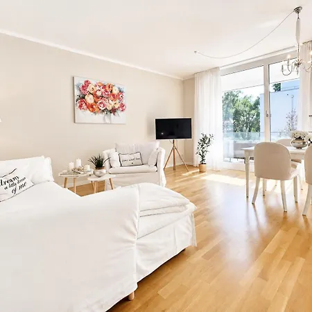 Trifft Moderne! Apartament
